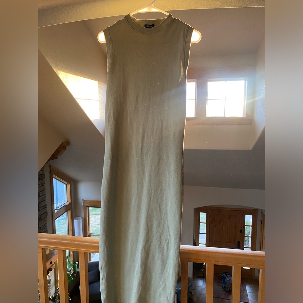 Black Halter Sheath Midi Dress